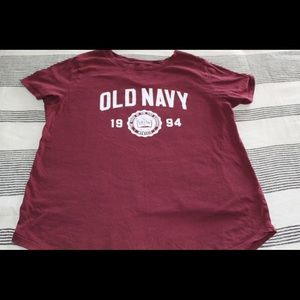 Old navy t-shirt